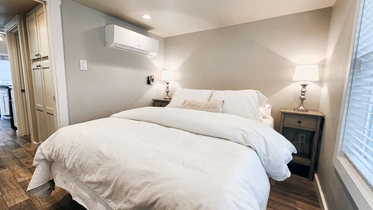 Photo of Bedroom in Staples