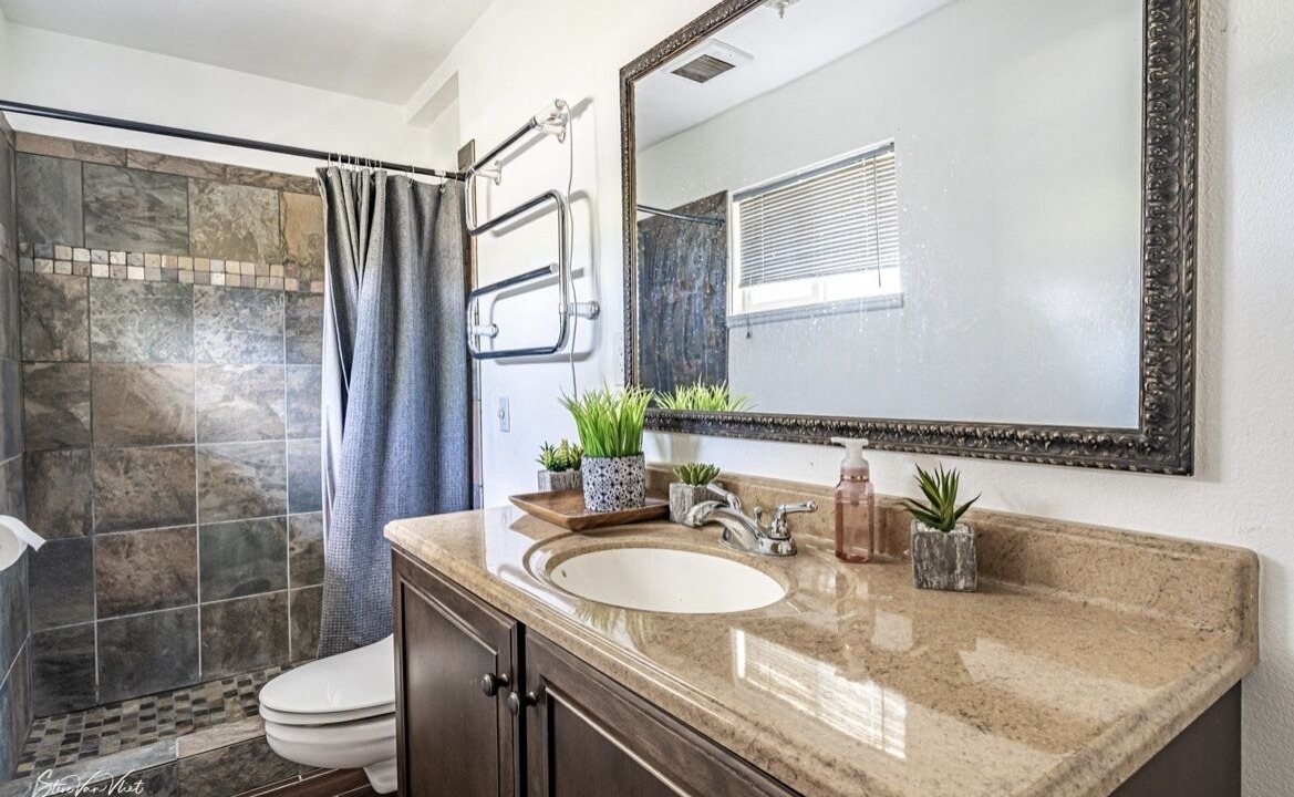 Photo of Bathroom in Elba