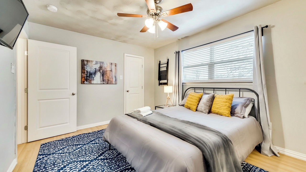 Photo of Bedroom in Old East Dallas