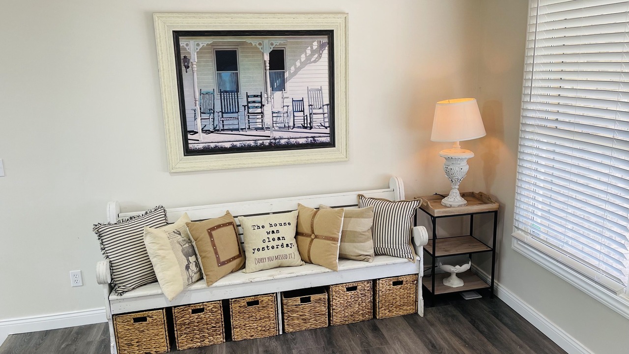 Photo of Livingroom in Newburgh