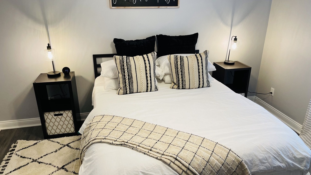 Photo of Bedroom in Newburgh