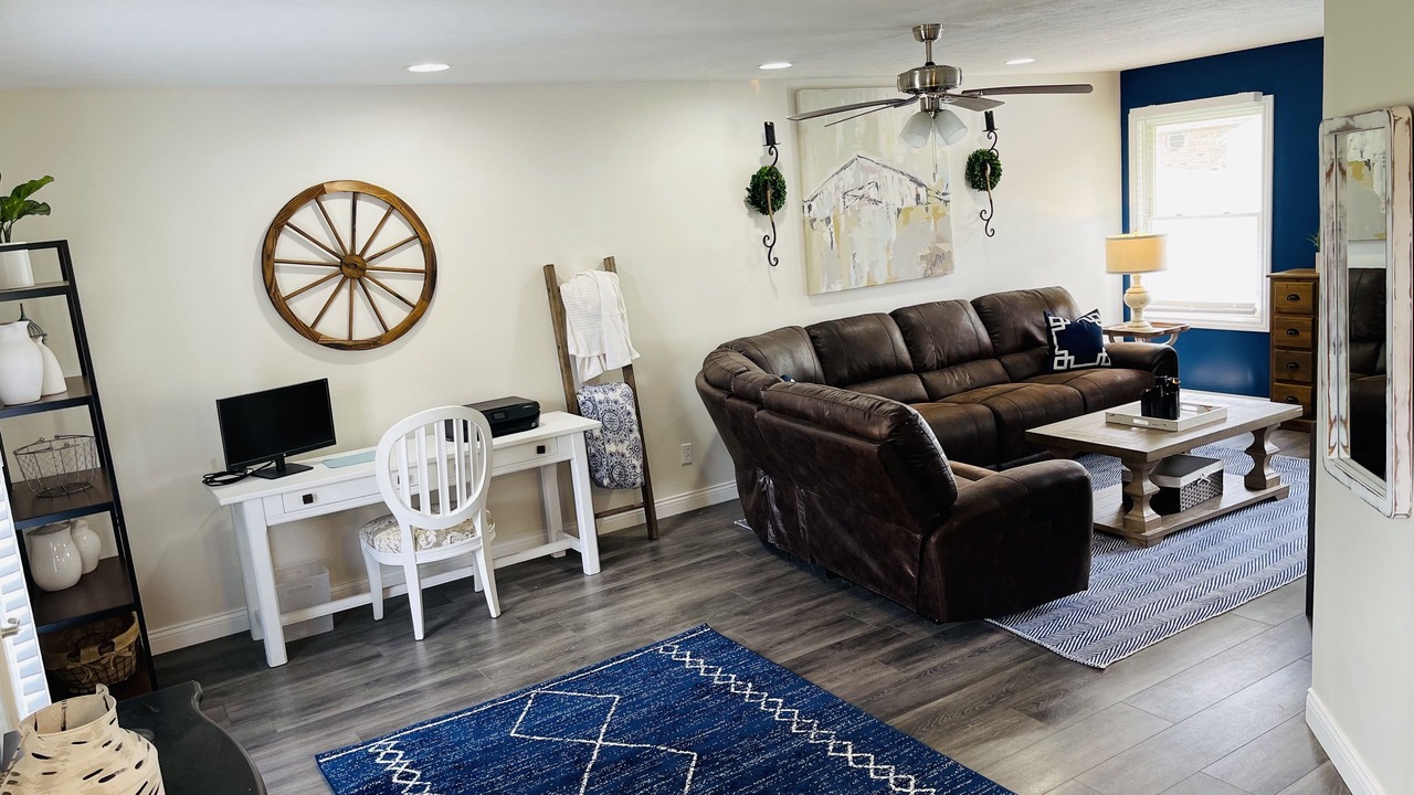 Photo of Livingroom in Newburgh