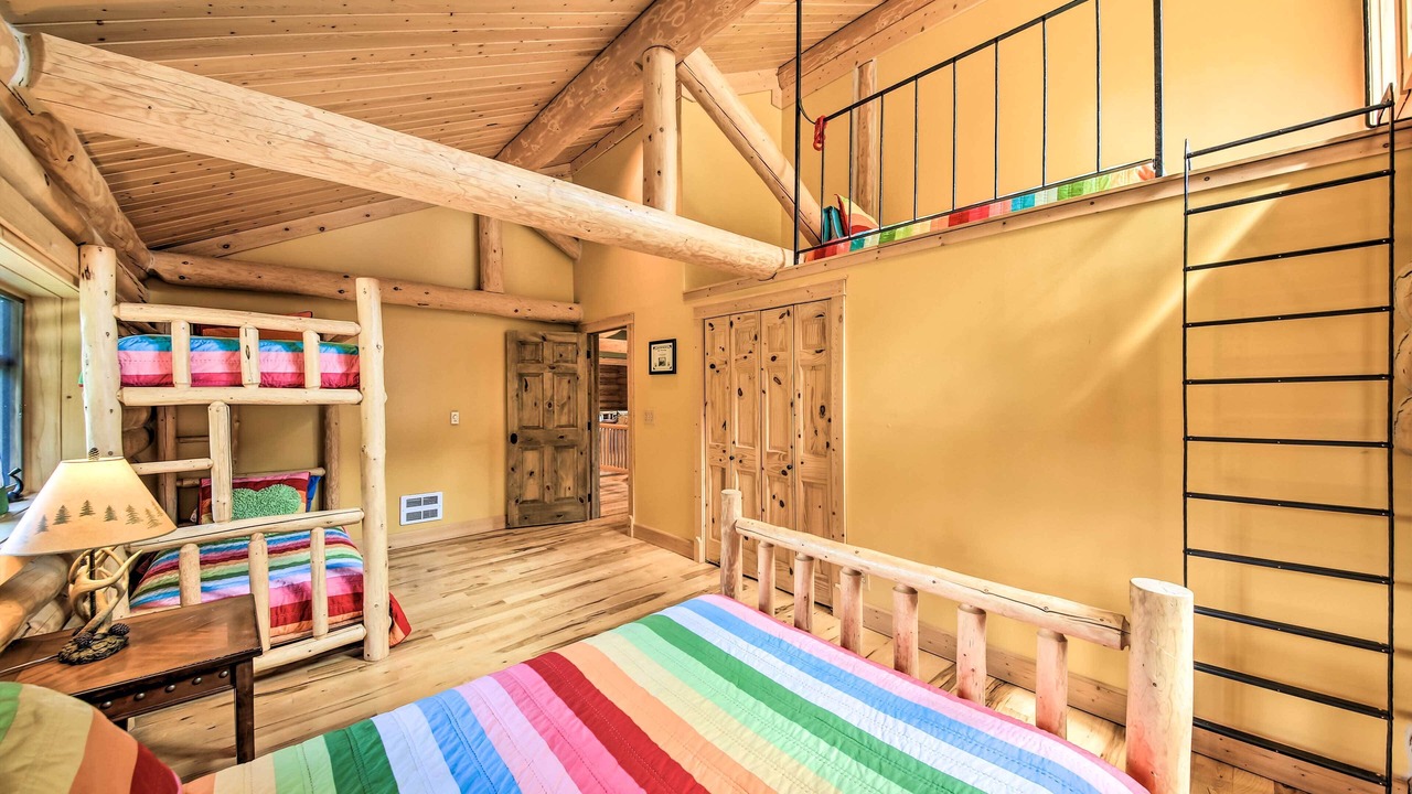 Photo of Bedroom in Troy