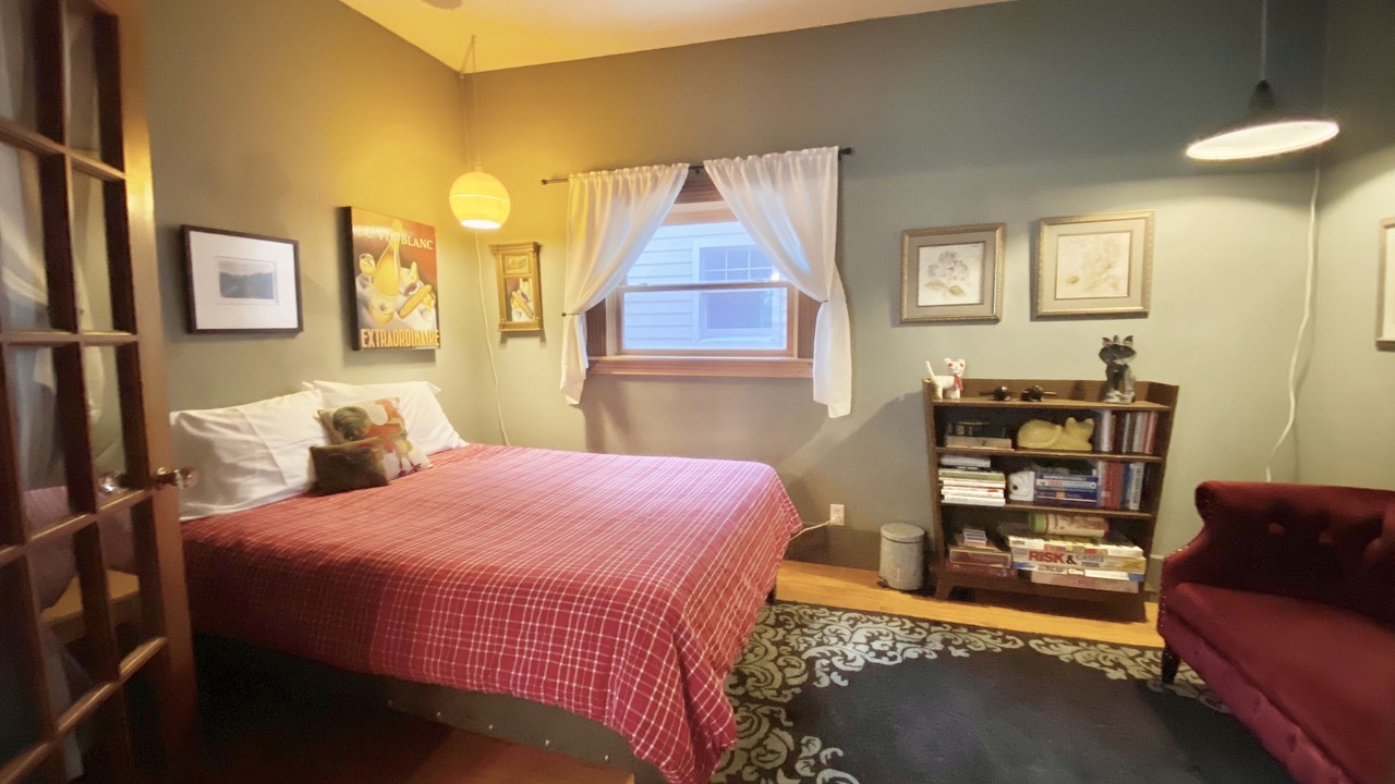 Photo of Bedroom in Wallace