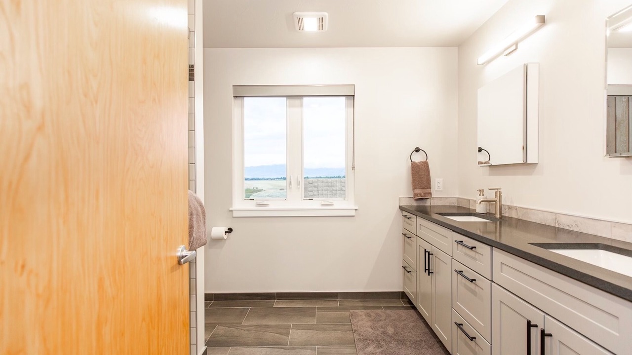 Photo of Bathroom in Four Corners