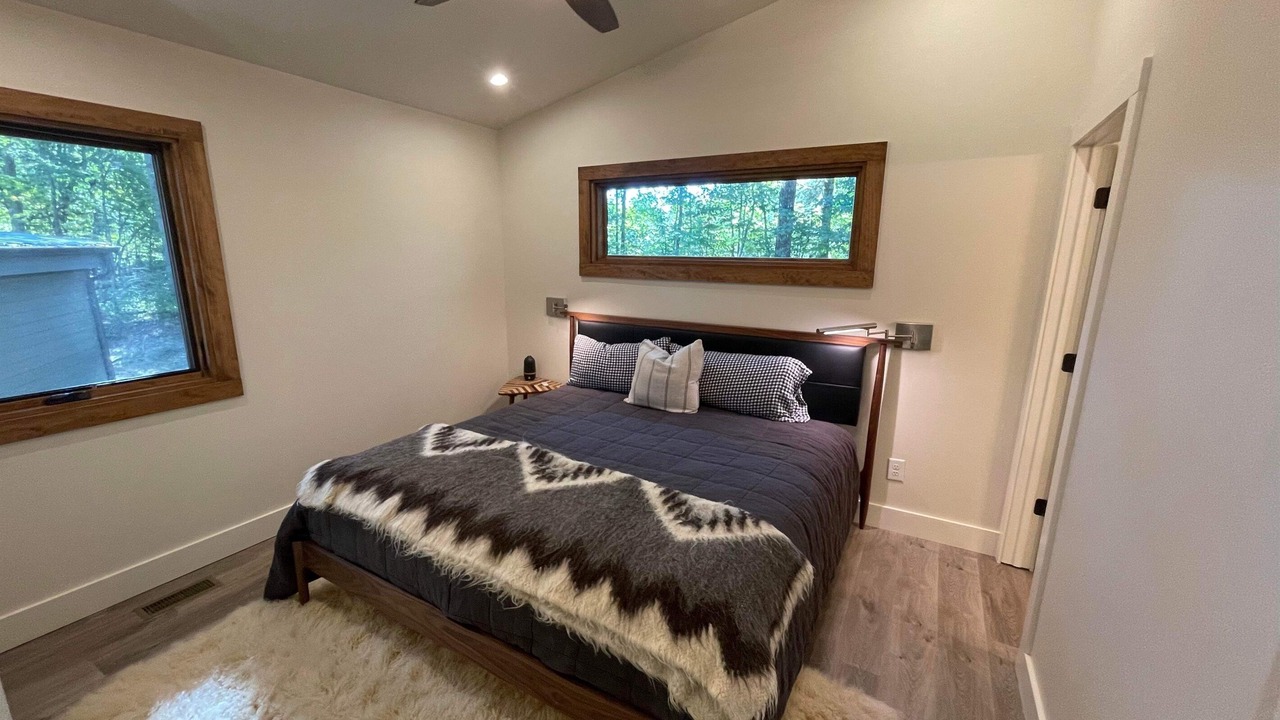 Photo of Bedroom in Tracy City