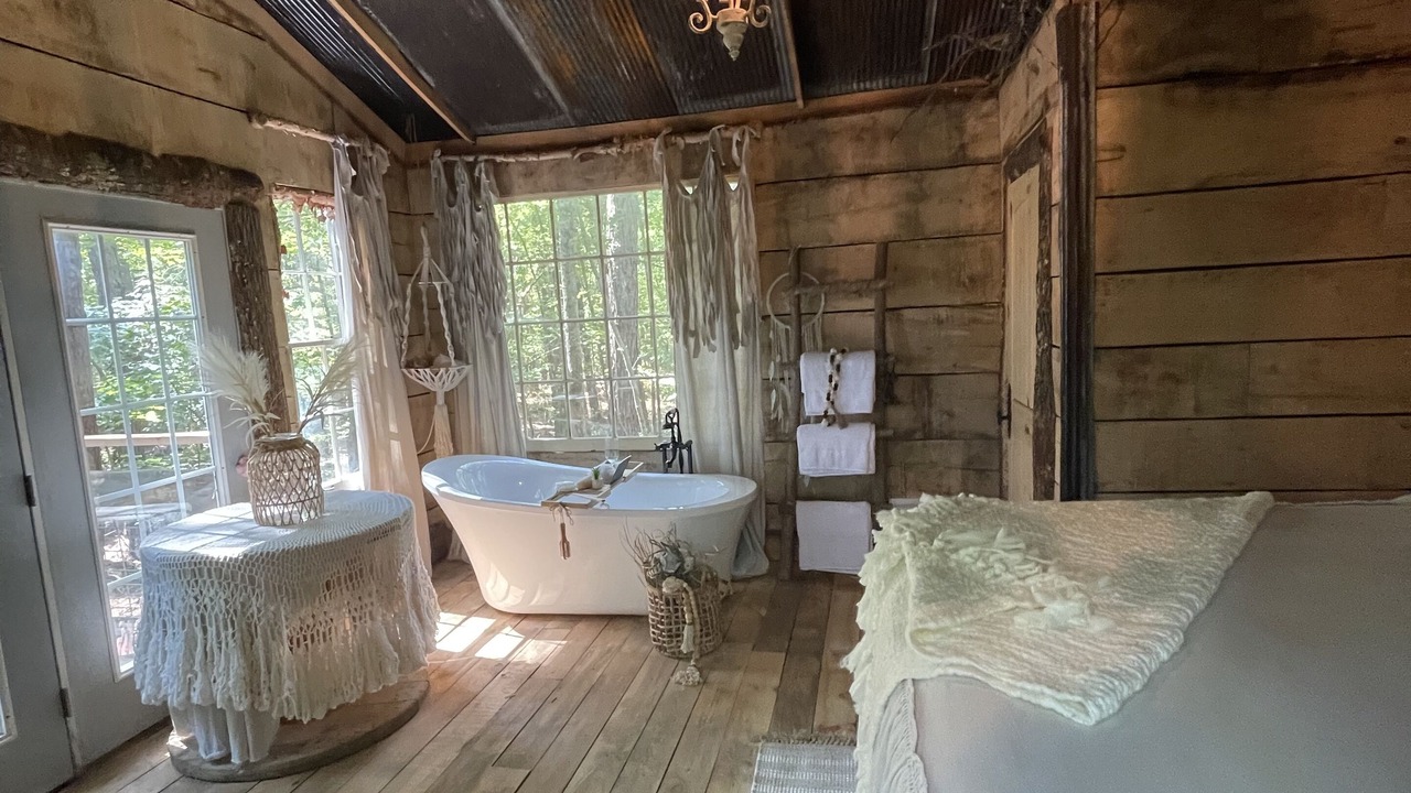 Photo of Bedroom in Tishomingo
