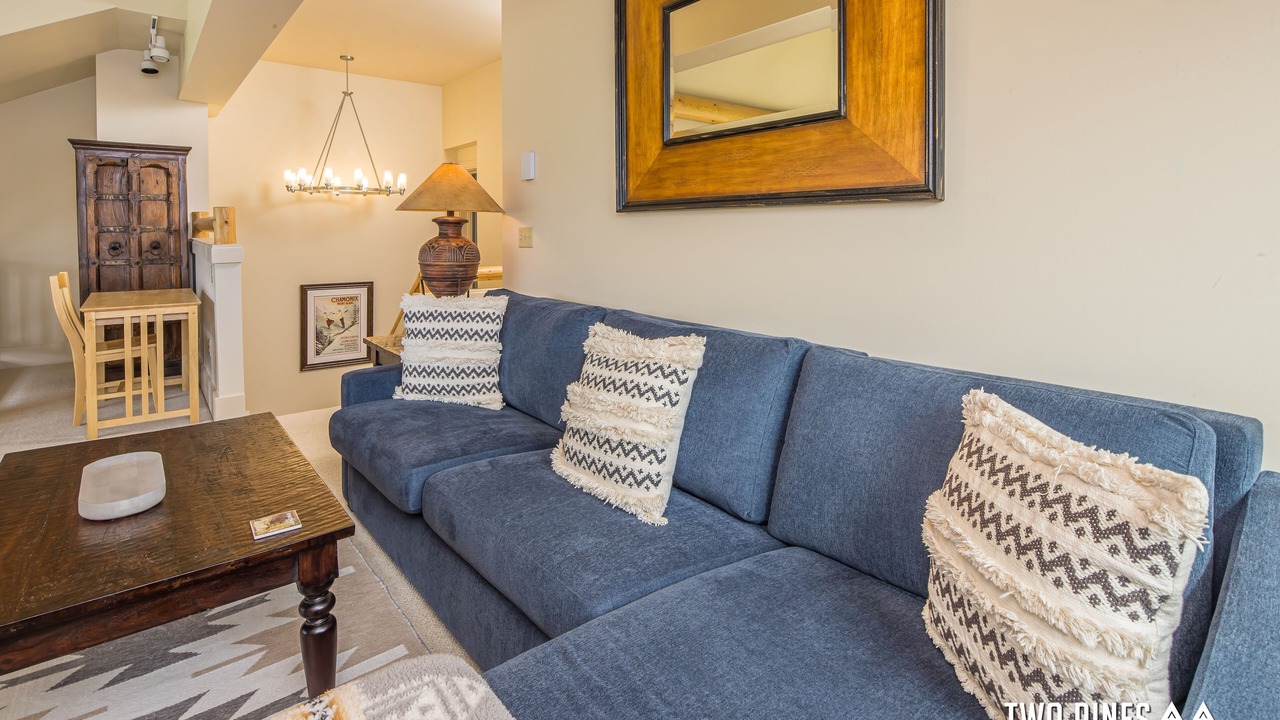 Photo of Livingroom in Big Sky Meadow Village