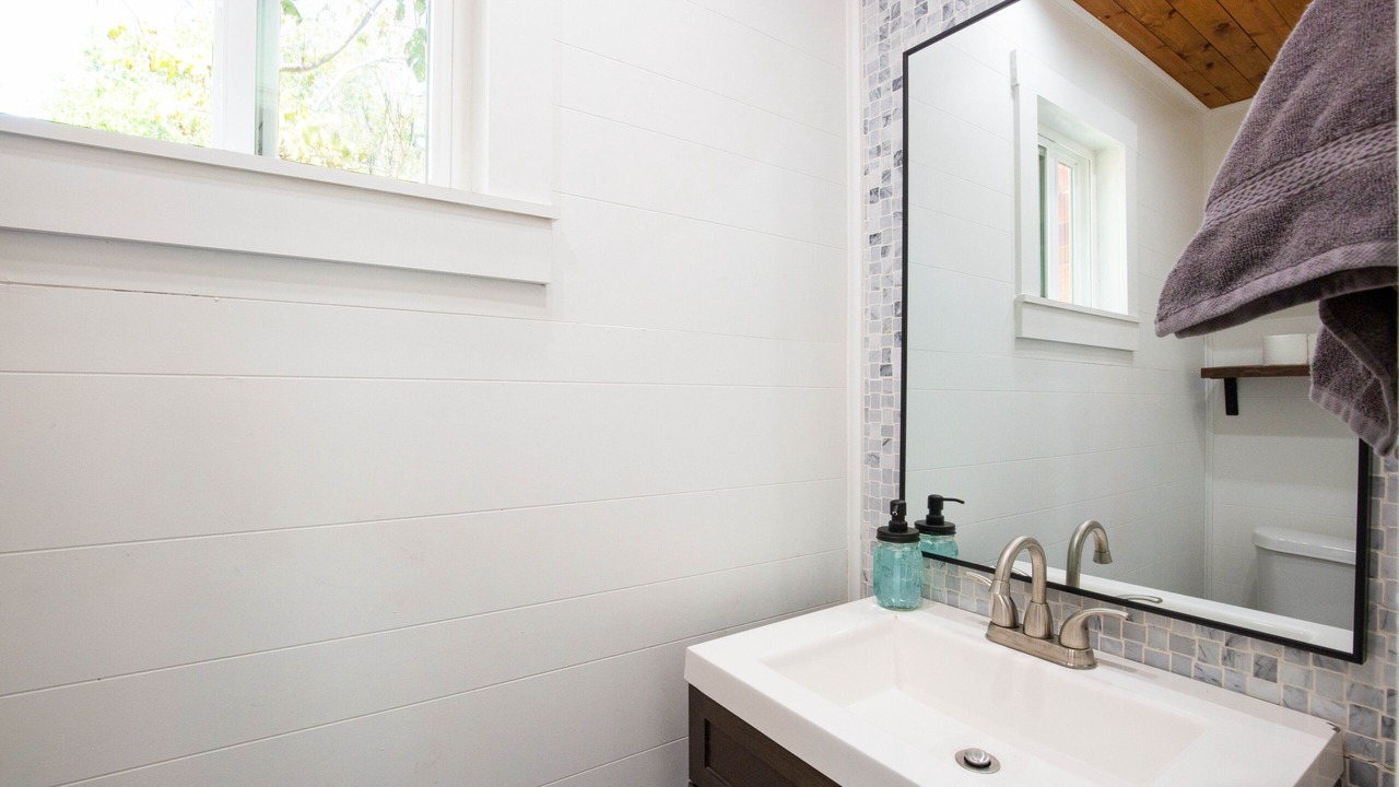 Photo of Bathroom in Franklin Park