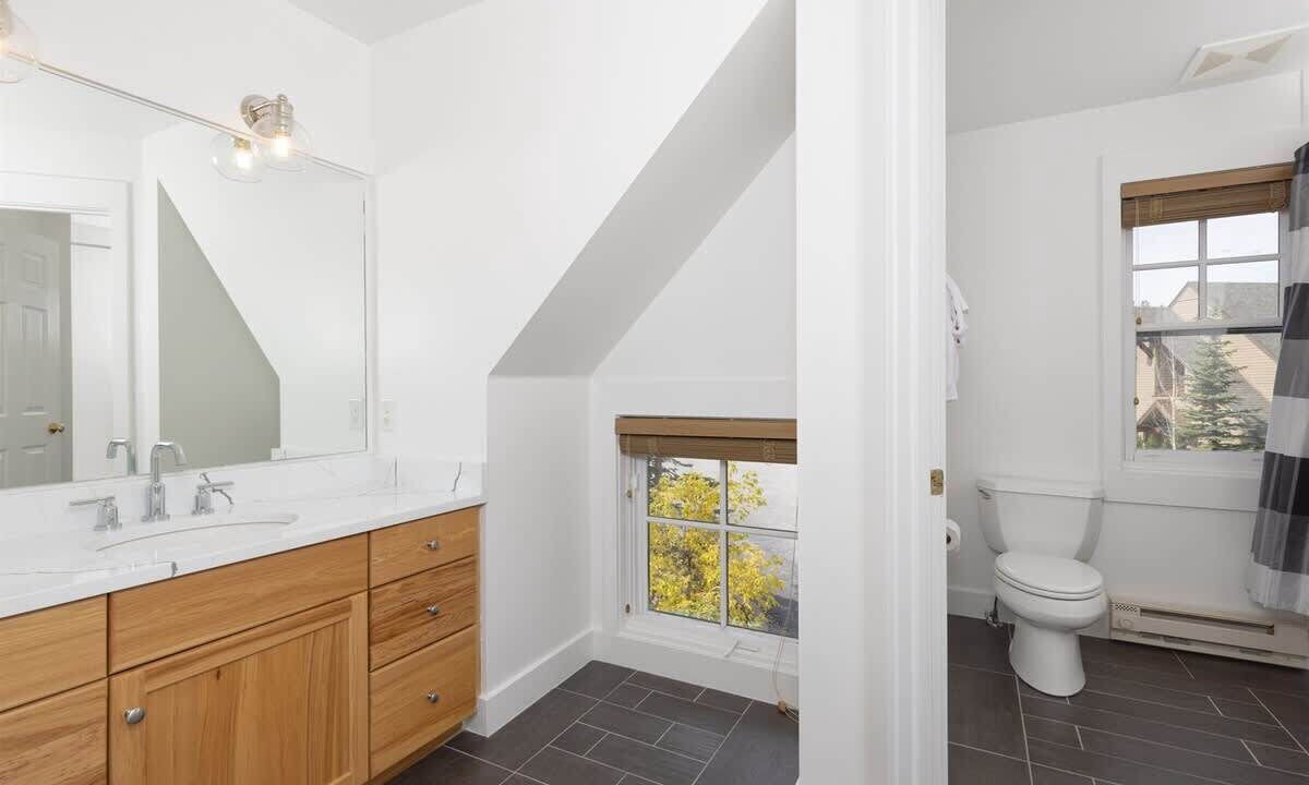 Photo of Bathroom in Saddle Ridge
