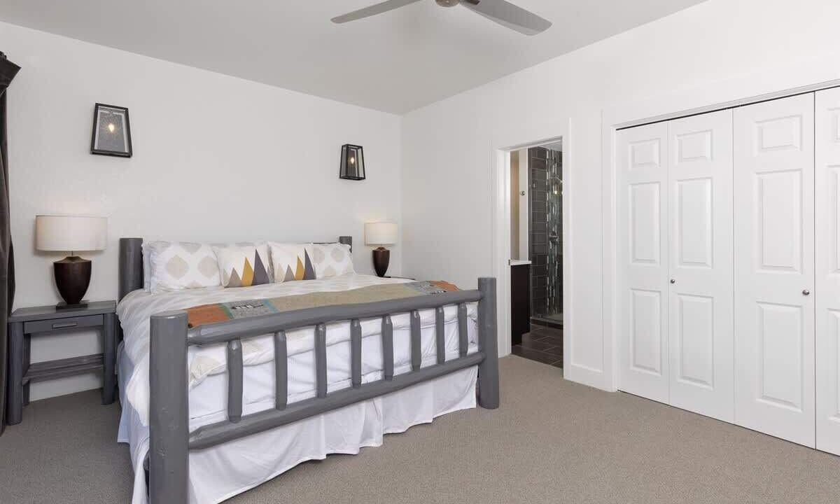 Photo of Bedroom in Saddle Ridge