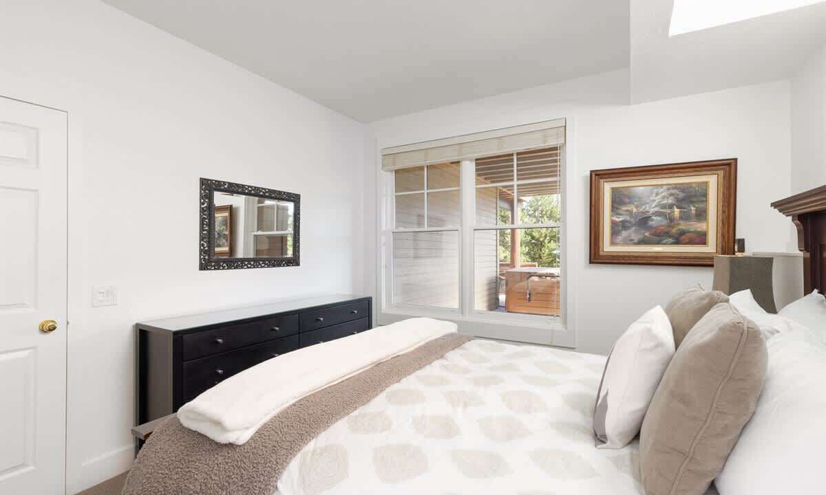 Photo of Bedroom in Saddle Ridge
