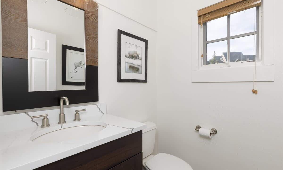 Photo of Bathroom in Saddle Ridge
