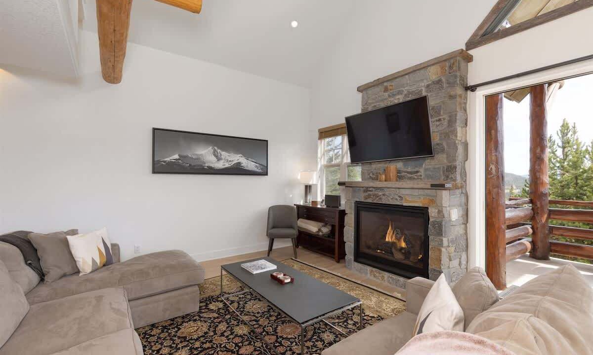 Photo of Livingroom in Saddle Ridge