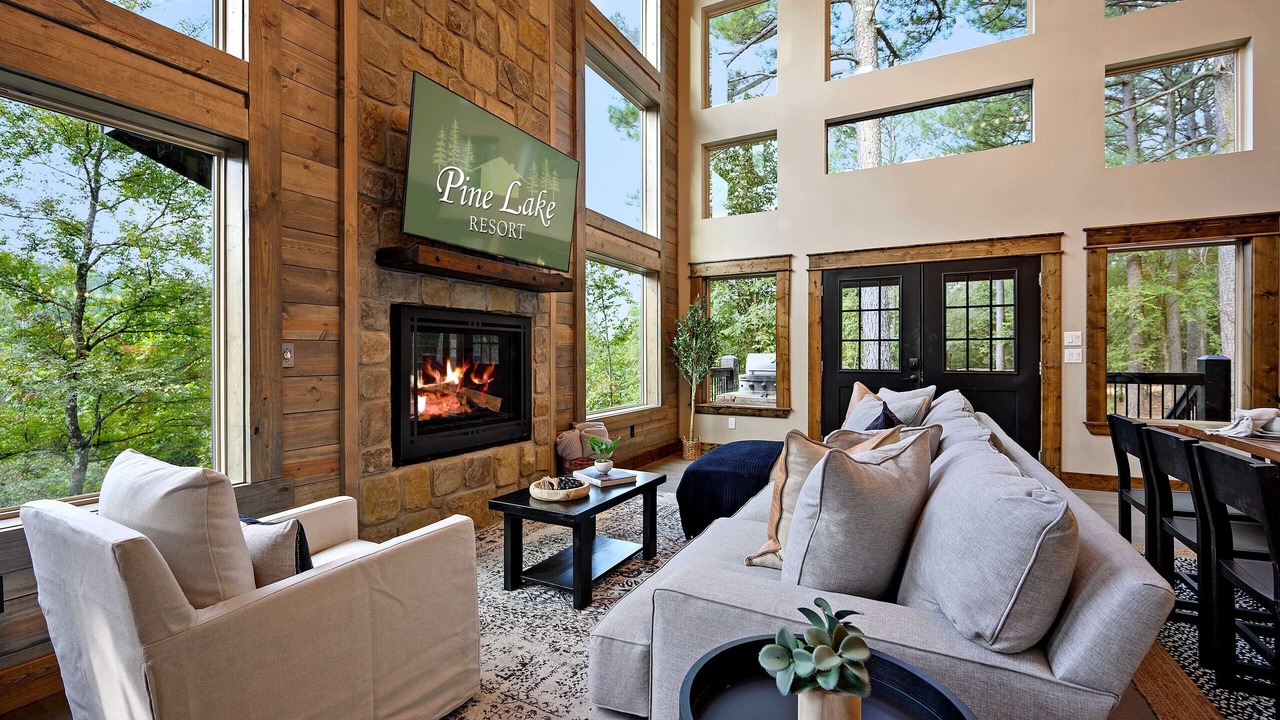 Photo of Livingroom in Broken Bow