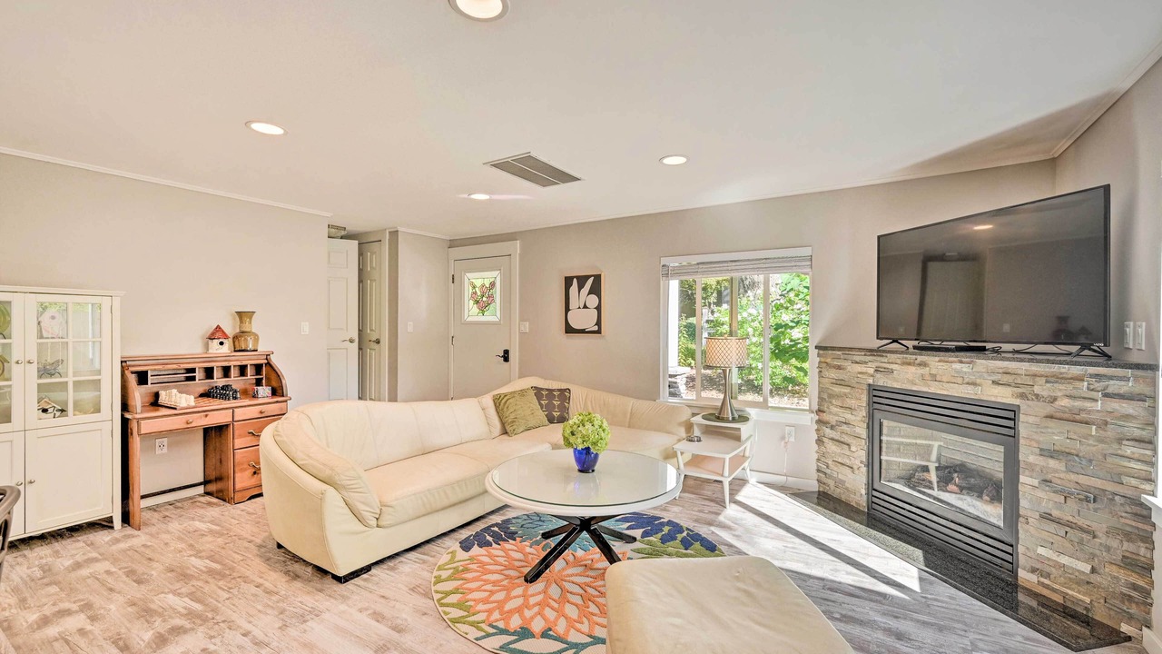 Photo of Livingroom in Kirkland