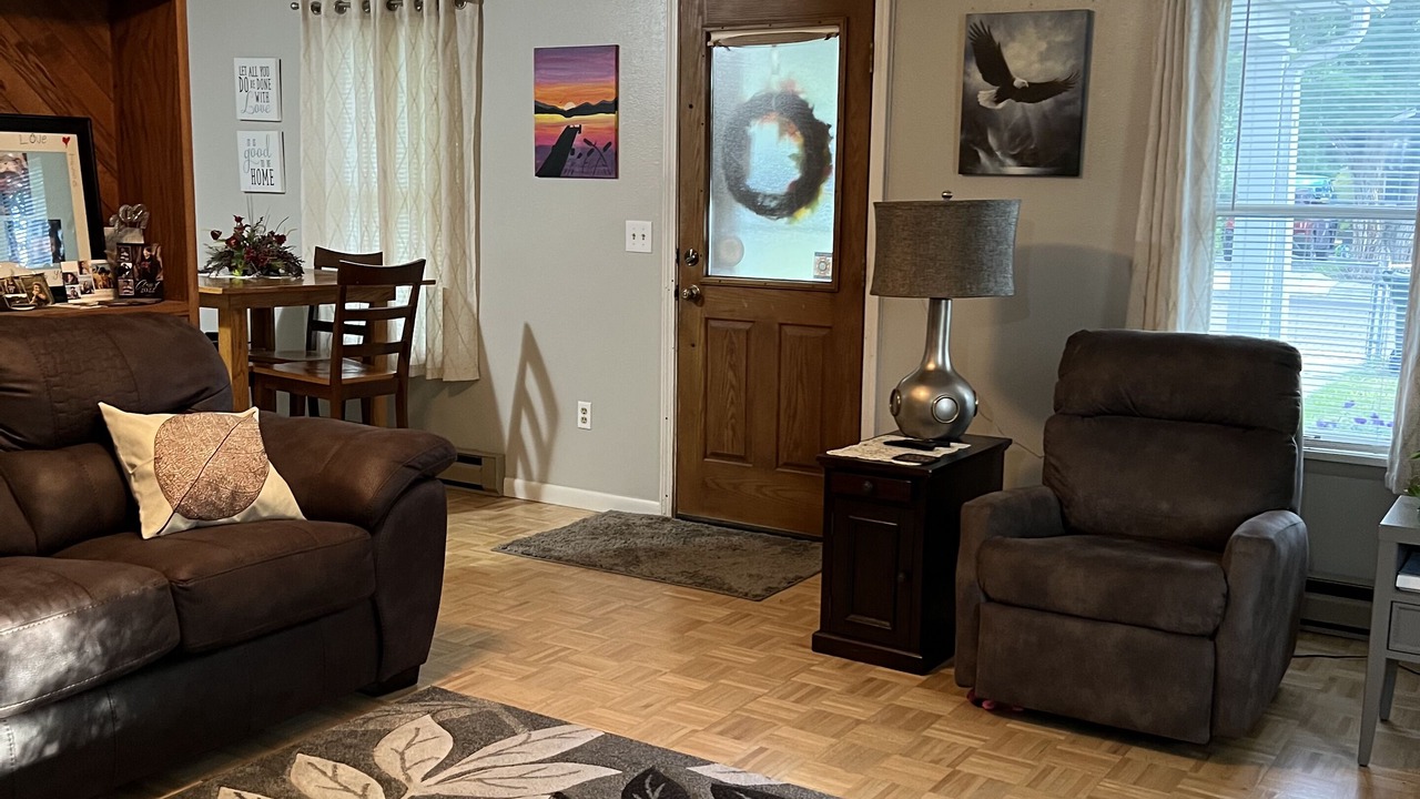 Photo of Livingroom in Riverton