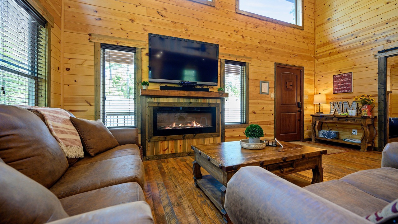 Photo of Livingroom in Broken Bow
