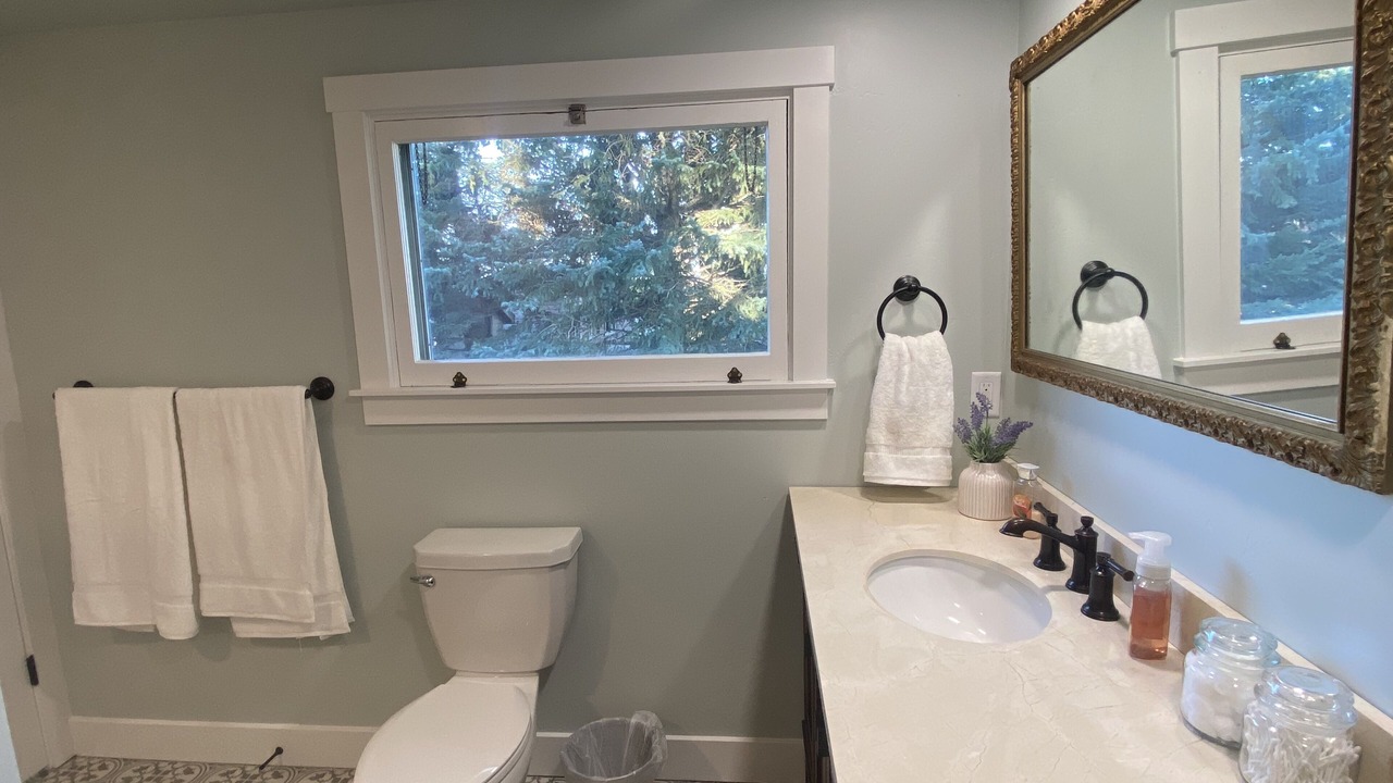 Photo of Bathroom in Buhl