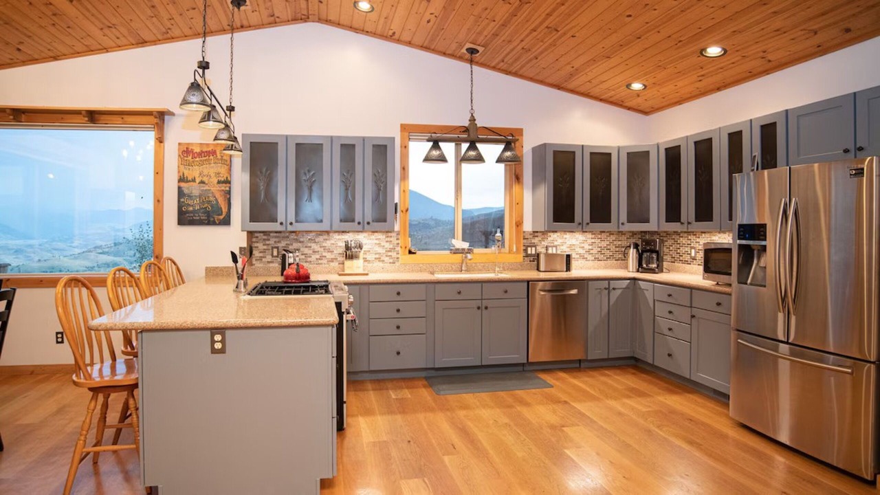 Photo of Kitchen in Emigrant