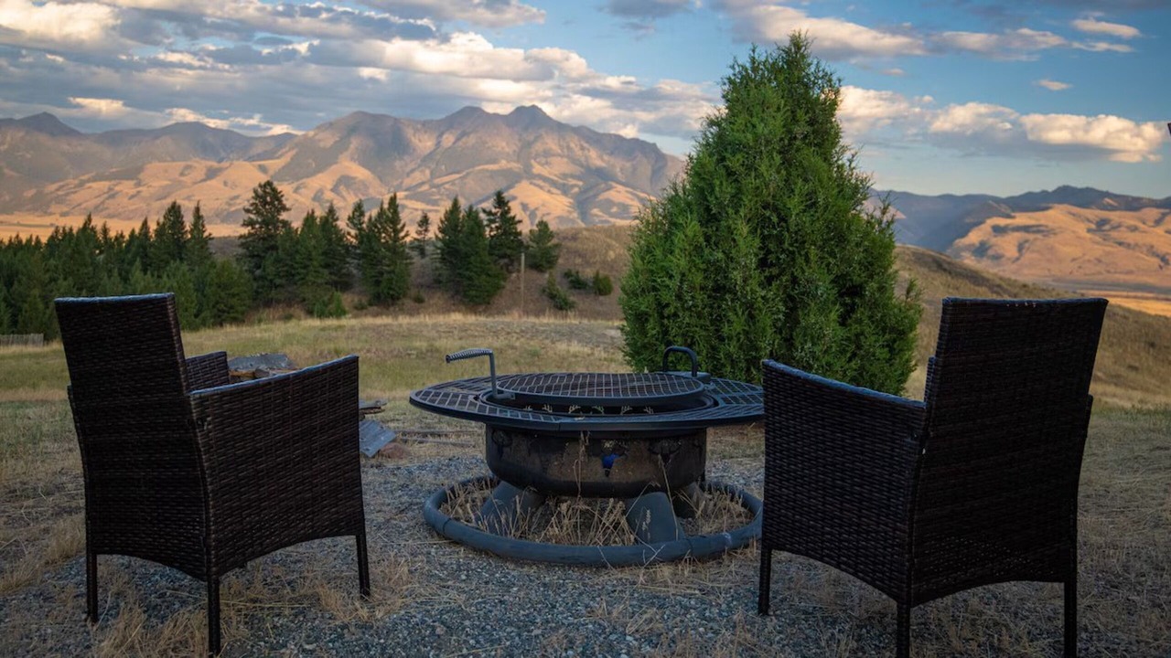 Photo of Outdoor in Emigrant