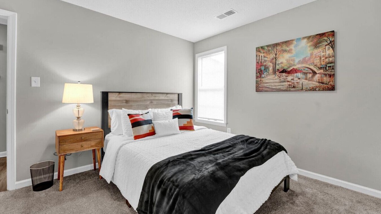 Photo of Bedroom in Ellendale