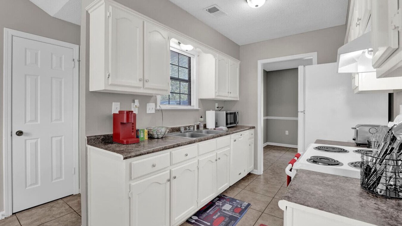 Photo of Kitchen in Ellendale