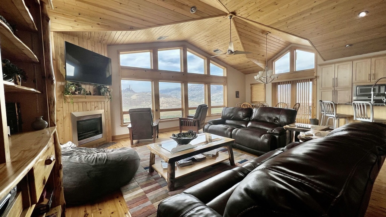 Photo of Livingroom in Cody