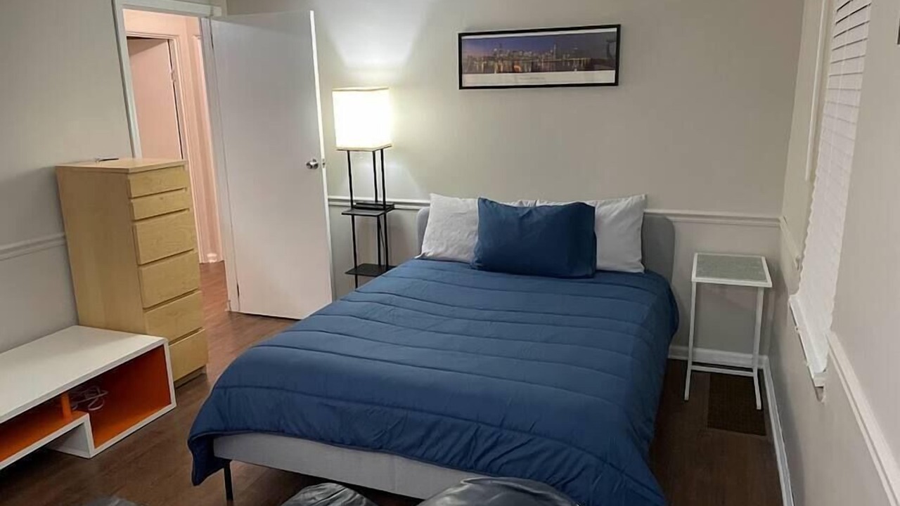 Photo of Bedroom in Near Eastside