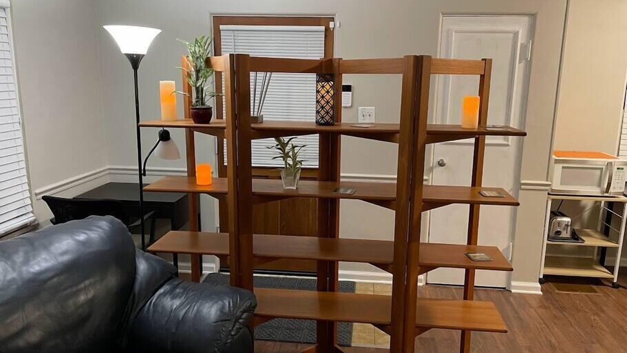 Photo of Livingroom in Near Eastside