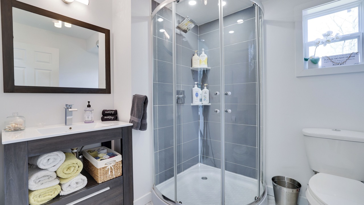 Photo of Bathroom in Long Pond