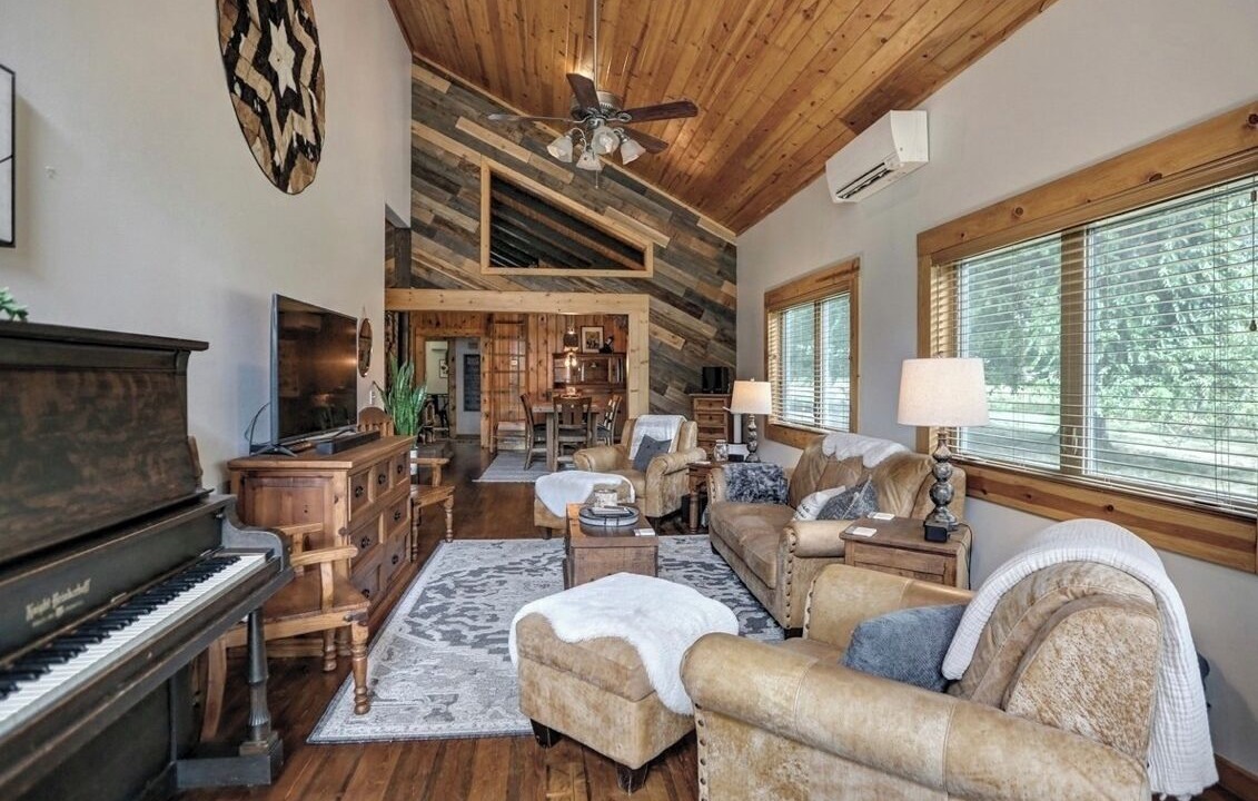 Photo of Livingroom in Elk