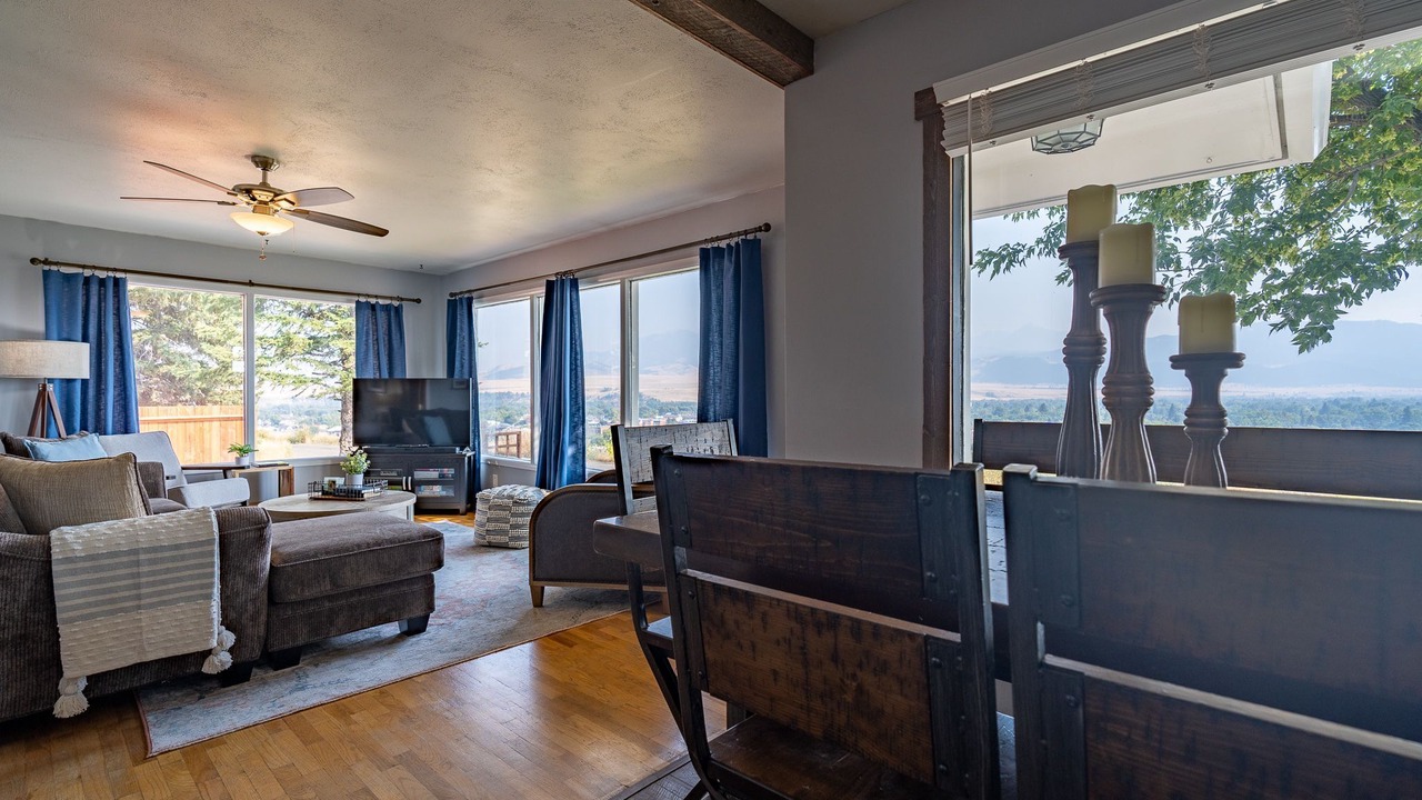 Photo of Livingroom in Livingston