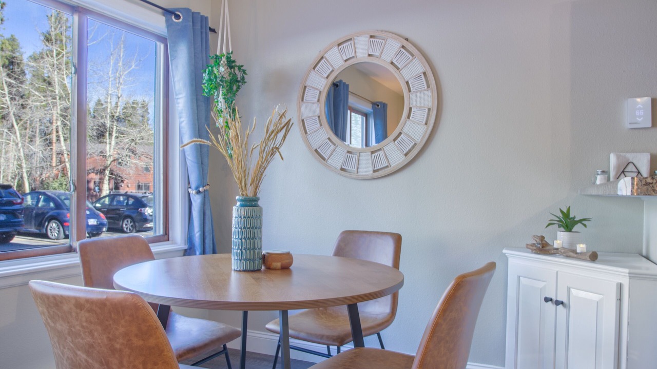Photo of Bedroom in Four O'Clock