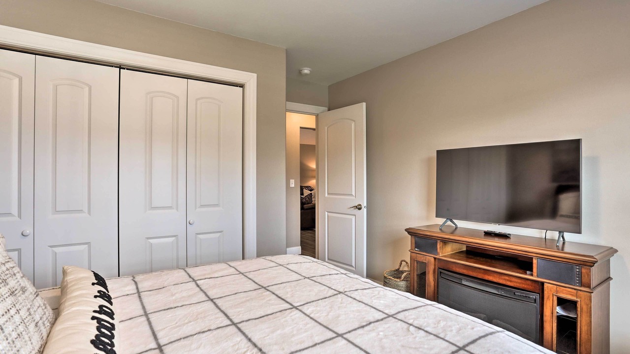 Photo of Bedroom in Rapid Valley