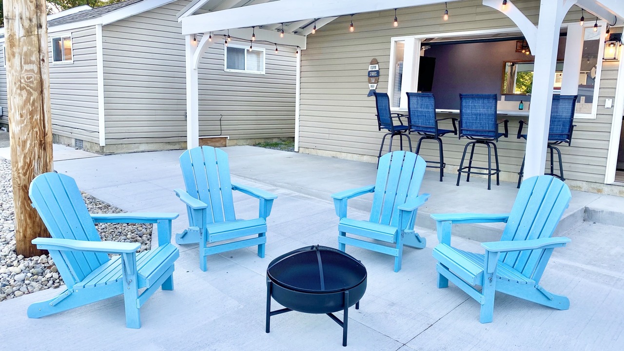 Photo of Outdoor in Lakeview