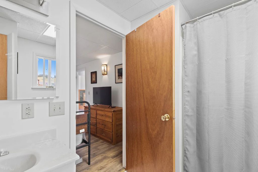 Photo of Bedroom in Cascade
