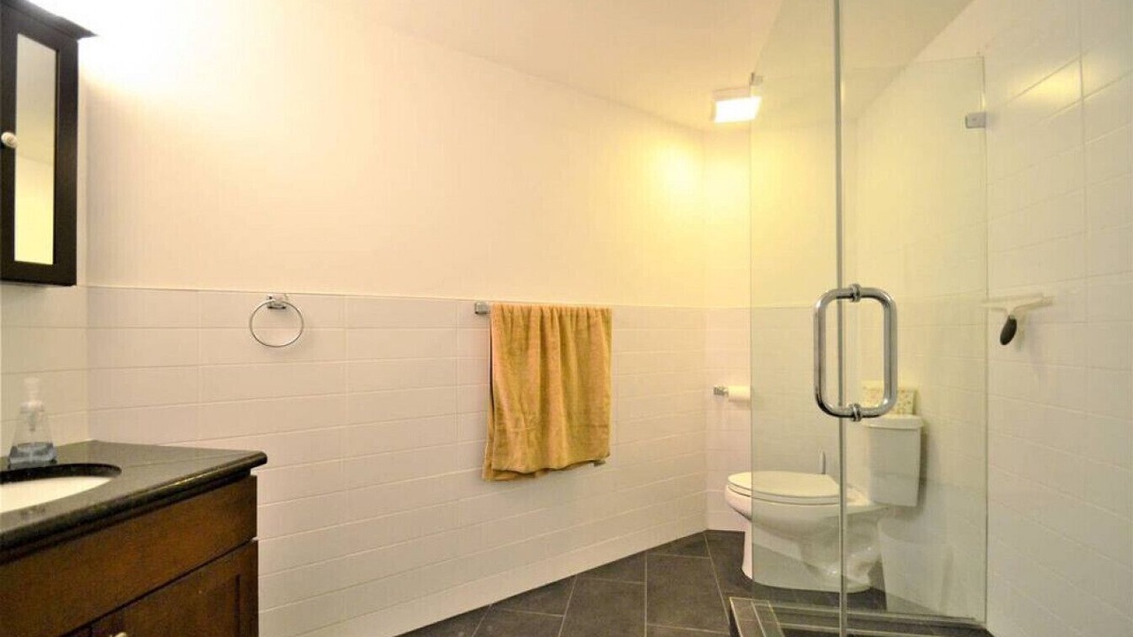 Photo of Bathroom in Old City