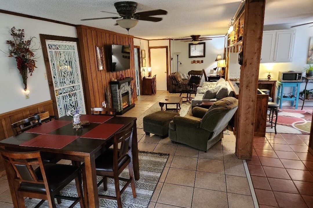Photo of Livingroom in Millington