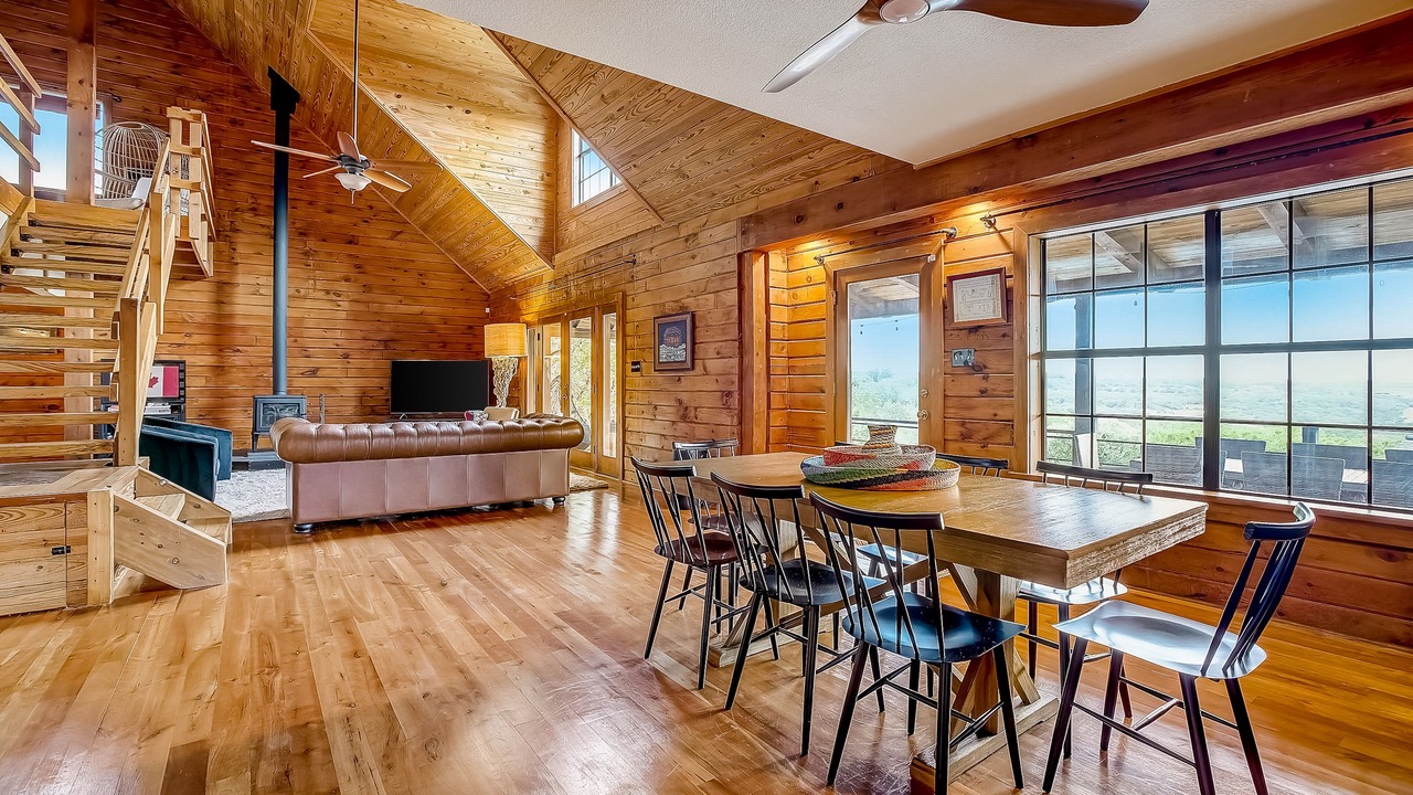 Photo of Livingroom in Travis Settlement