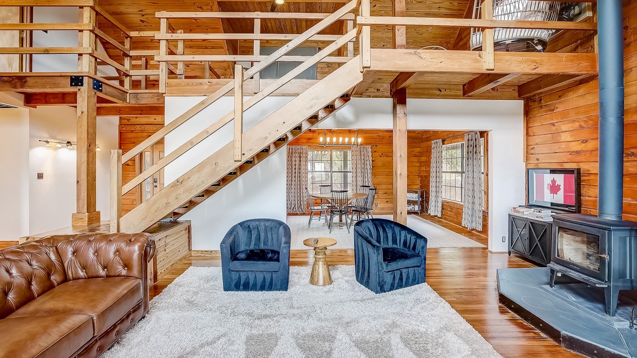 Photo of Livingroom in Travis Settlement