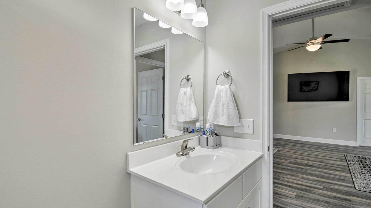 Photo of Bathroom in Loris