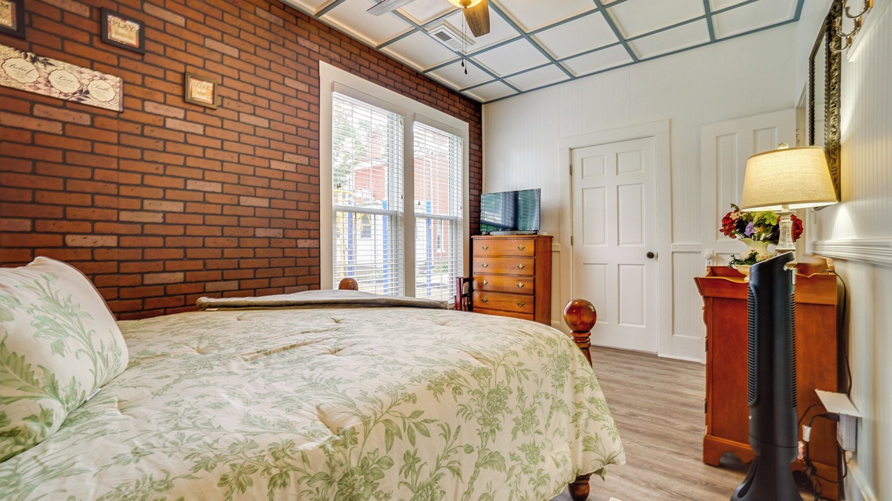Photo of Bedroom in Mount Vernon