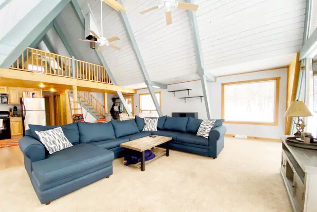 Photo of Bedroom in Beach Lake