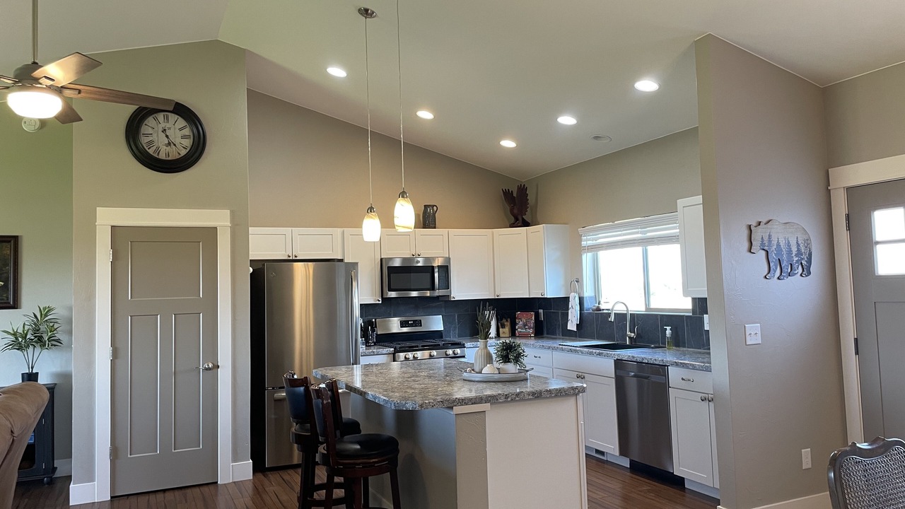 Photo of Kitchen in Broadwater County