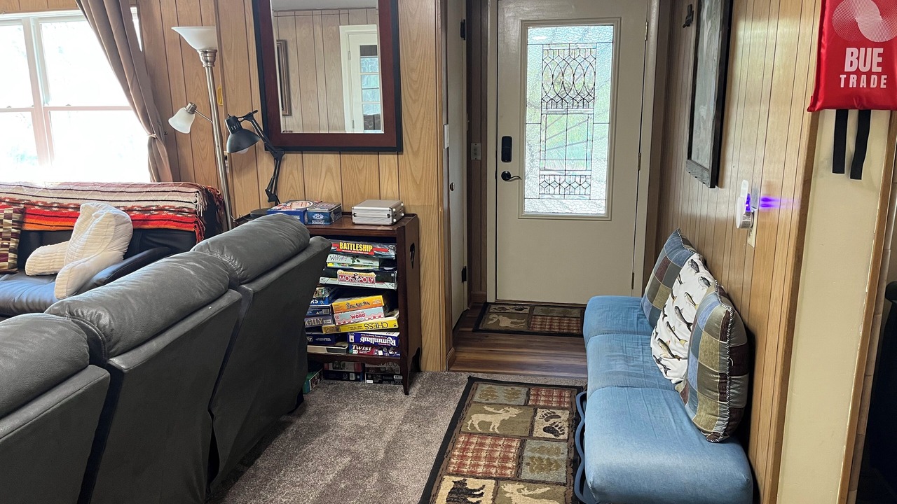 Photo of Livingroom in Tridell