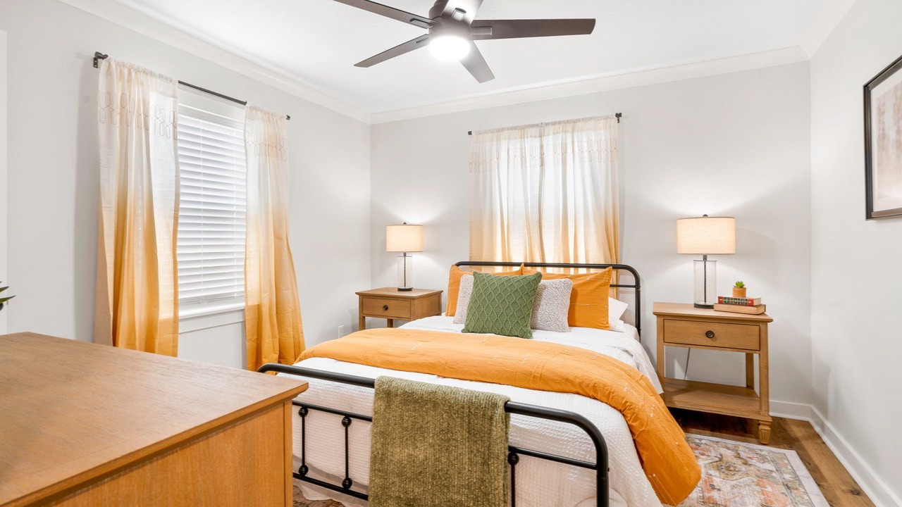 Photo of Bedroom in Laurel
