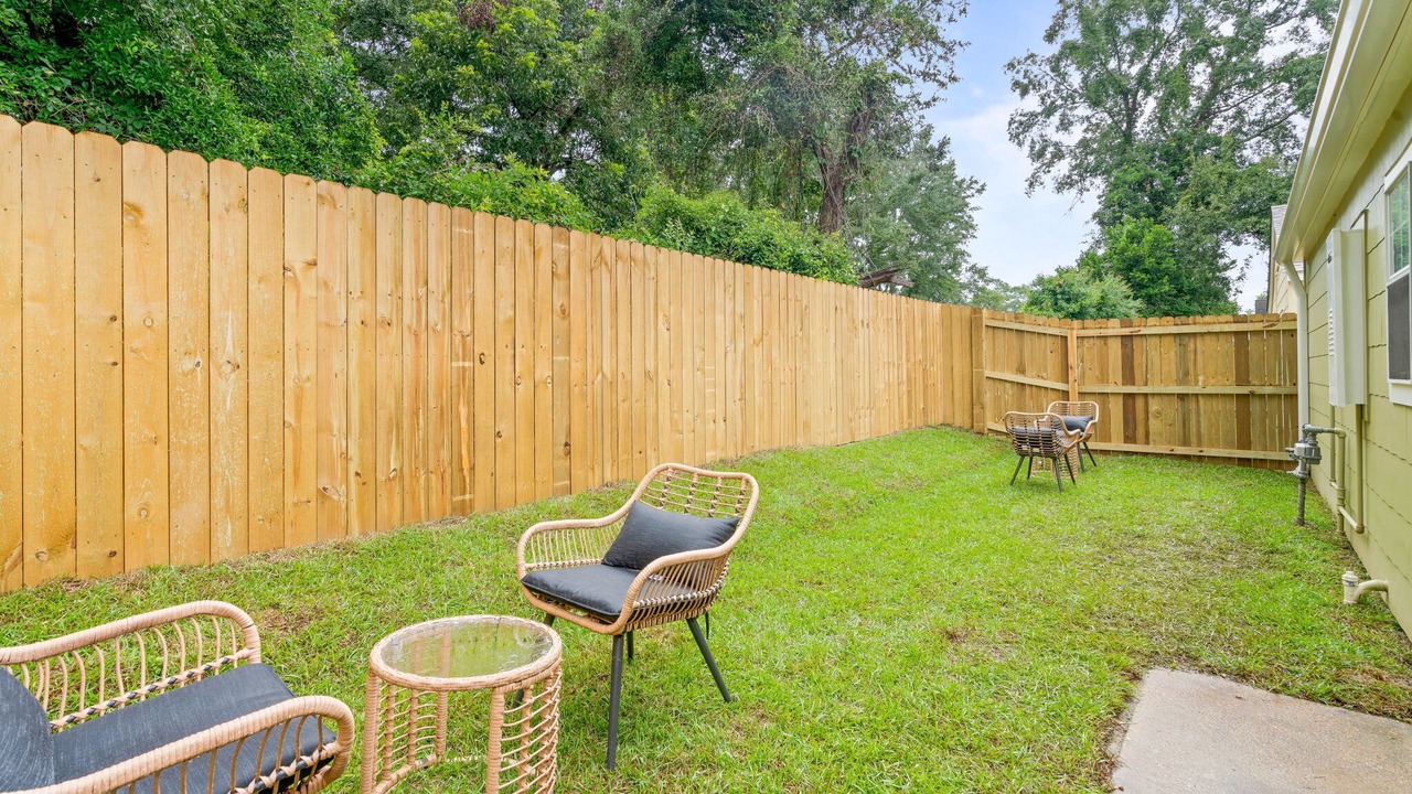 Photo of Outdoor in Laurel