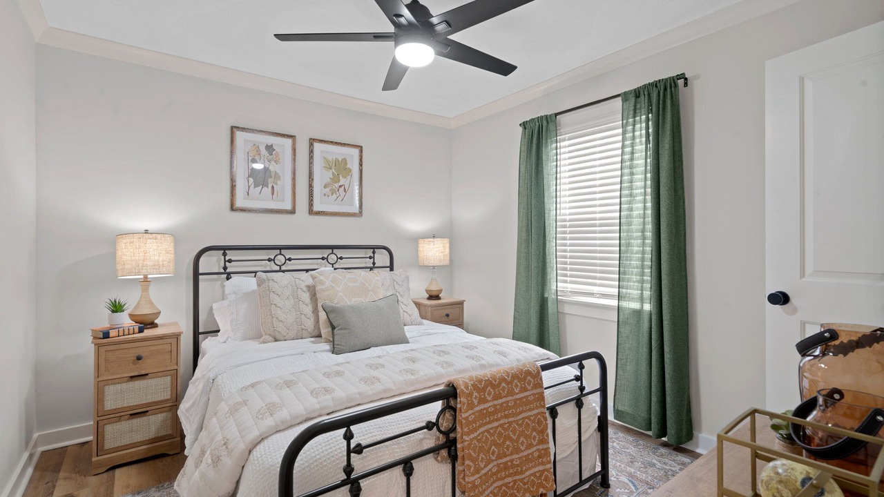 Photo of Bedroom in Laurel