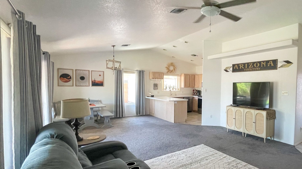 Photo of Livingroom in Fortuna Foothills